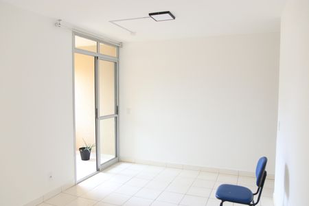 Sala de apartamento para alugar com 3 quartos, 70m² em Vila Sao Luiz, Goiânia