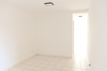 Sala de apartamento para alugar com 3 quartos, 70m² em Vila Sao Luiz, Goiânia