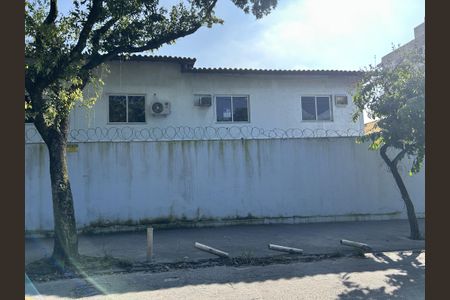 Casa de condomínio para alugar com 80m², 2 quartos e 1 vagaFachada + paquinha