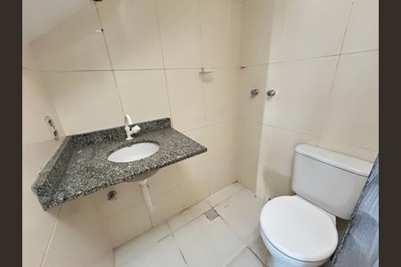 Casa de condomínio para alugar com 80m², 2 quartos e 1 vagaBanheiro 2