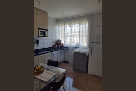 Casa de condomínio à venda com 70m², 2 quartos e 1 vagaCozinha