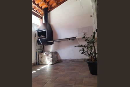 Casa de condomínio à venda com 70m², 2 quartos e 1 vagaÁrea externa