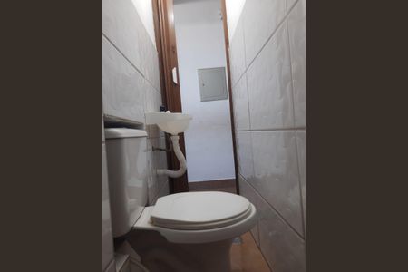 Casa de condomínio à venda com 70m², 2 quartos e 1 vagaLavabo