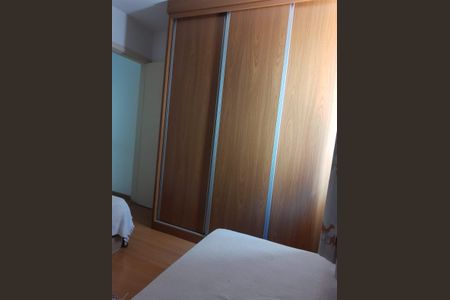 Casa de condomínio à venda com 70m², 2 quartos e 1 vagaQuarto