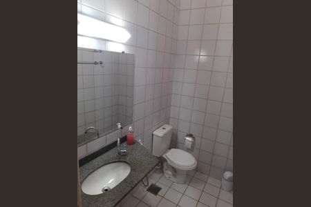 Casa de condomínio à venda com 70m², 2 quartos e 1 vagaBanheiro