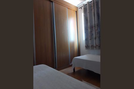 Casa de condomínio à venda com 70m², 2 quartos e 1 vagaQuarto