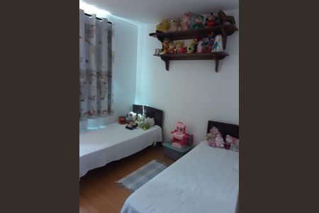 Casa de condomínio à venda com 70m², 2 quartos e 1 vagaQuarto