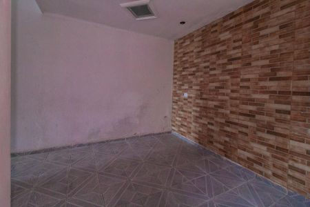 Casa para alugar com 80m², 2 quartos e sem vaga Casa para alugar com 80m², 2 quartos e sem vagaSala