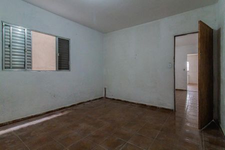 Quarto de casa para alugar com 1 quarto, 60m² em Jardim Zaira, Mauá