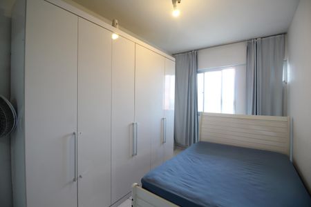 Apartamento à venda com 72m², 2 quartos e 2 vagasQuarto 2