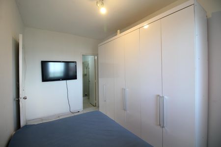 Apartamento à venda com 72m², 2 quartos e 2 vagasQuarto 2