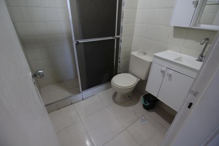 Apartamento à venda com 72m², 2 quartos e 2 vagasBanheiro Social
