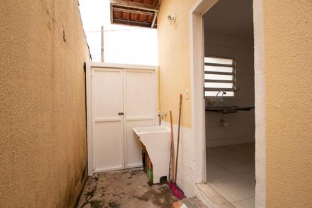 Casa de condomínio para alugar com 49m², 2 quartos e 2 vagas