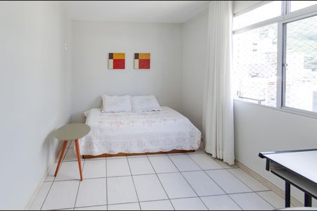 Apartamento à venda com 93m², 3 quartos e 2 vagasQuarto 2