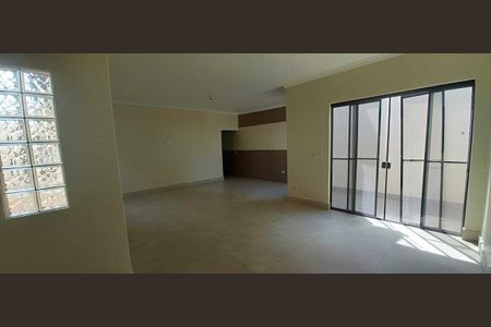 Casa para alugar com 5 quartos, 270m² em Setor Jao, Goiânia