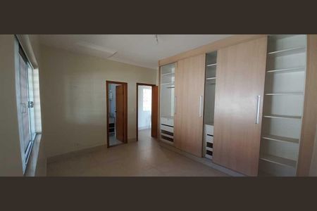 Quarto de casa para alugar com 5 quartos, 270m² em Setor Jao, Goiânia