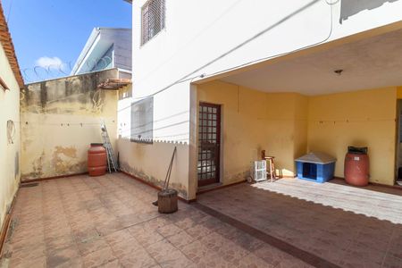 Casa à venda com 125m², 5 quartos e 2 vagasEntrada