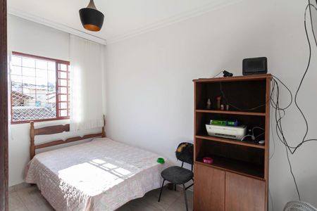 Casa à venda com 125m², 5 quartos e 2 vagasQuarto 4