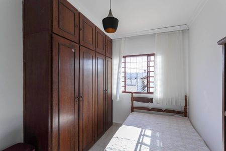Casa à venda com 125m², 5 quartos e 2 vagasQuarto 4