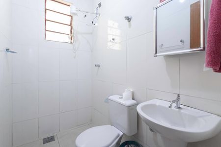 Casa à venda com 125m², 5 quartos e 2 vagasBanheiro social 1