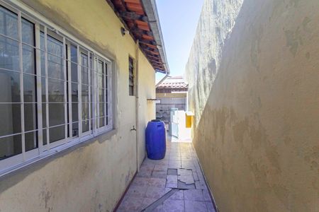 Casa à venda com 125m², 5 quartos e 2 vagasCorredor