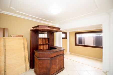 Casa para alugar com 280m², 2 quartos e 2 vagasSala