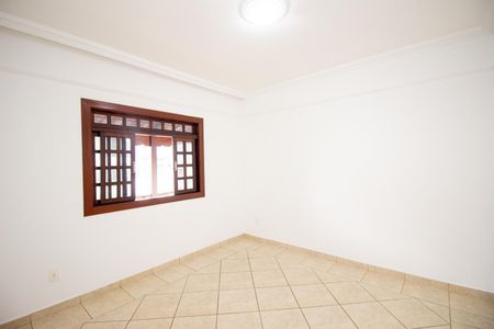 Casa para alugar com 280m², 2 quartos e 2 vagasQuarto 1