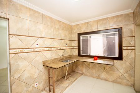 Casa para alugar com 280m², 2 quartos e 2 vagasCozinha e Área de Serviço