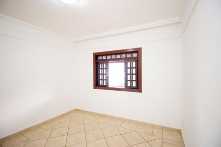 Casa para alugar com 280m², 2 quartos e 2 vagasQuarto 1