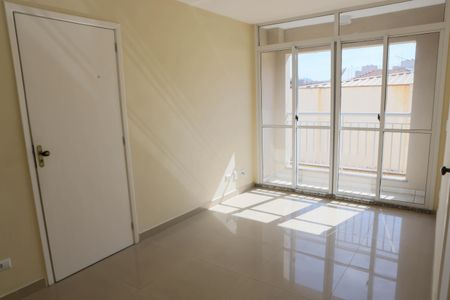Sala de apartamento para alugar com 2 quartos, 50m² em Rio Pequeno, São Paulo