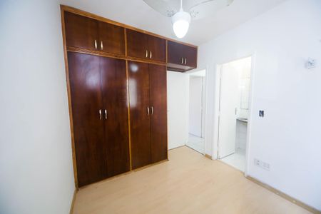 Apartamento para alugar com 72m², 3 quartos e 1 vagaSuíte