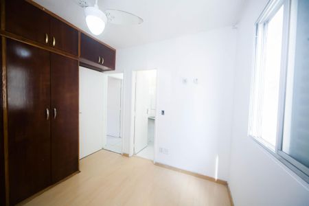 Apartamento para alugar com 72m², 3 quartos e 1 vagaSuíte
