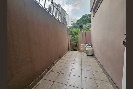 Quintal de casa à venda com 3 quartos, 129m² em Campo Belo, São Paulo