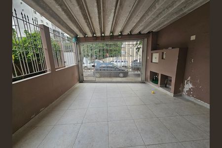 Garagem de casa à venda com 3 quartos, 129m² em Campo Belo, São Paulo