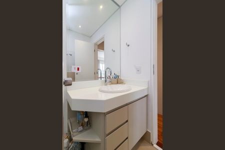 Apartamento à venda com 104m², 2 quartos e 2 vagasSuíte 1 - Banheiro