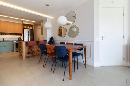 Apartamento à venda com 104m², 2 quartos e 2 vagasSala