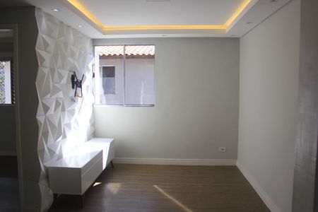 Sala de apartamento para alugar com 2 quartos, 44m² em Vila Galvão, Guarulhos