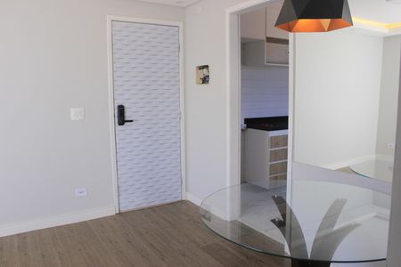 Sala de apartamento para alugar com 2 quartos, 44m² em Vila Galvão, Guarulhos