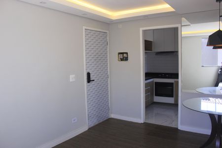 Sala de apartamento para alugar com 2 quartos, 44m² em Vila Galvão, Guarulhos