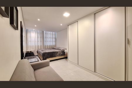 Apartamento à venda com 37m², 1 quarto e sem vagaSala/Quarto