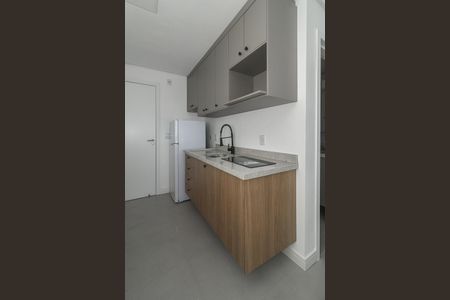Sala / Quarto / Cozinha de apartamento para alugar com 1 quarto, 24m² em Independência, Porto Alegre