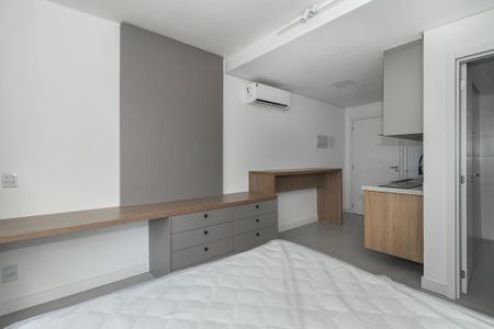 Sala / Quarto / Cozinha de apartamento para alugar com 1 quarto, 24m² em Independência, Porto Alegre