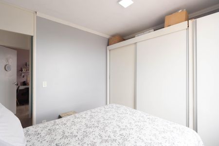 Apartamento à venda com 2 quartos, 43m² em Fátima, Canoas