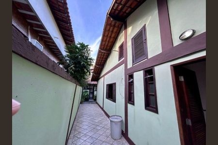 Casa à venda com 5 quartos, 200m² em Itacoatiara, Niterói
