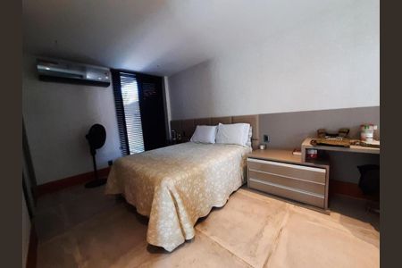 Casa à venda com 4 quartos, 450m² em Itacoatiara, Niterói