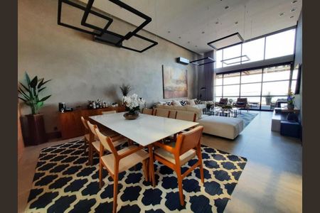 Casa à venda com 4 quartos, 450m² em Itacoatiara, Niterói