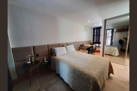 Casa à venda com 4 quartos, 450m² em Itacoatiara, Niterói