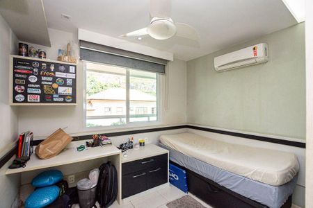 Apartamento à venda com 3 quartos, 150m² em Itacoatiara, Niterói
