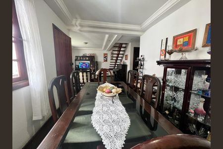 Casa à venda com 4 quartos, 174m² em Maria Paula, Niterói