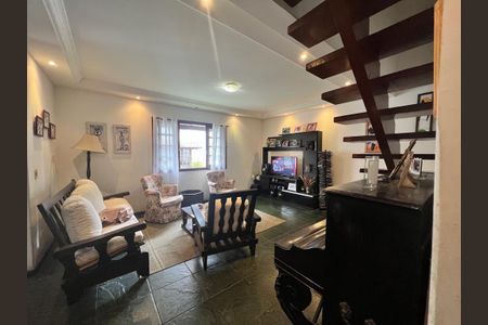 Casa à venda com 4 quartos, 174m² em Maria Paula, Niterói